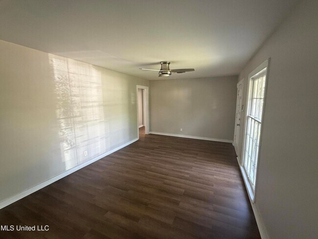 Foto del edificio - 1609 Gordon Ave