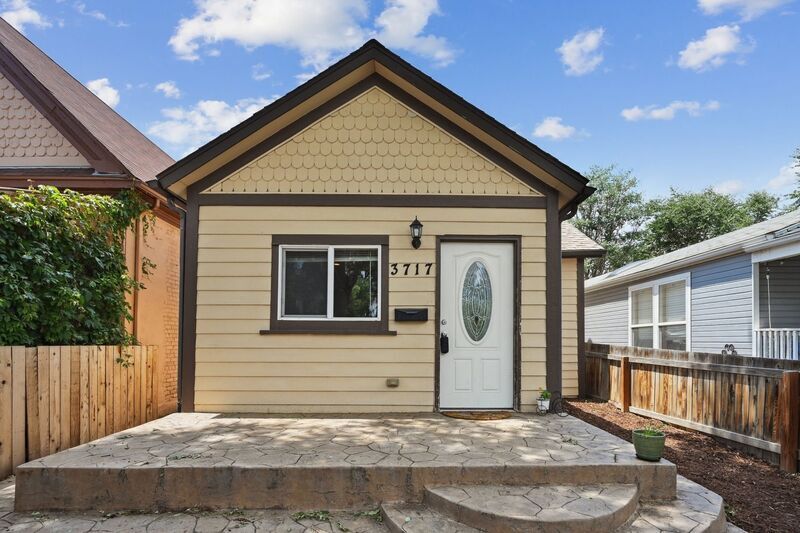 Primary Photo - 3717 N Williams St