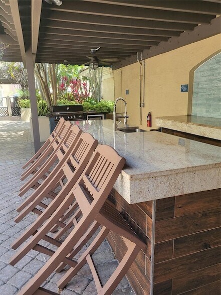 Foto del edificio - 520 SE 5 Ave