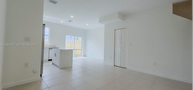 Foto del edificio - 15620 SW 277th Terrace