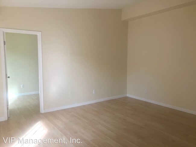 Building Photo - 16167 Bear Valley Rd