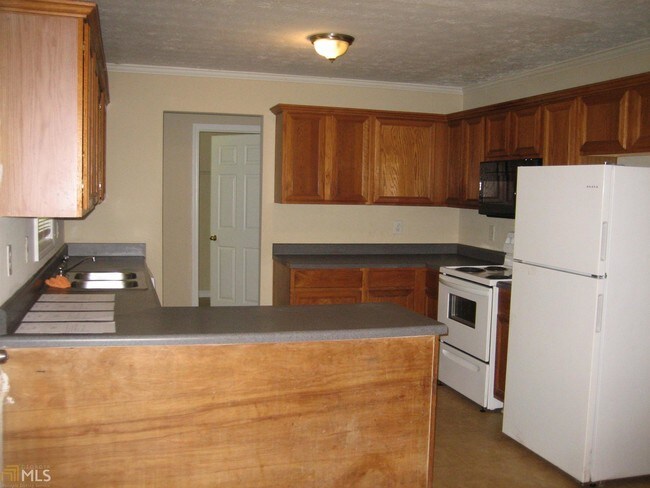 Building Photo - 588 Augustus Ct