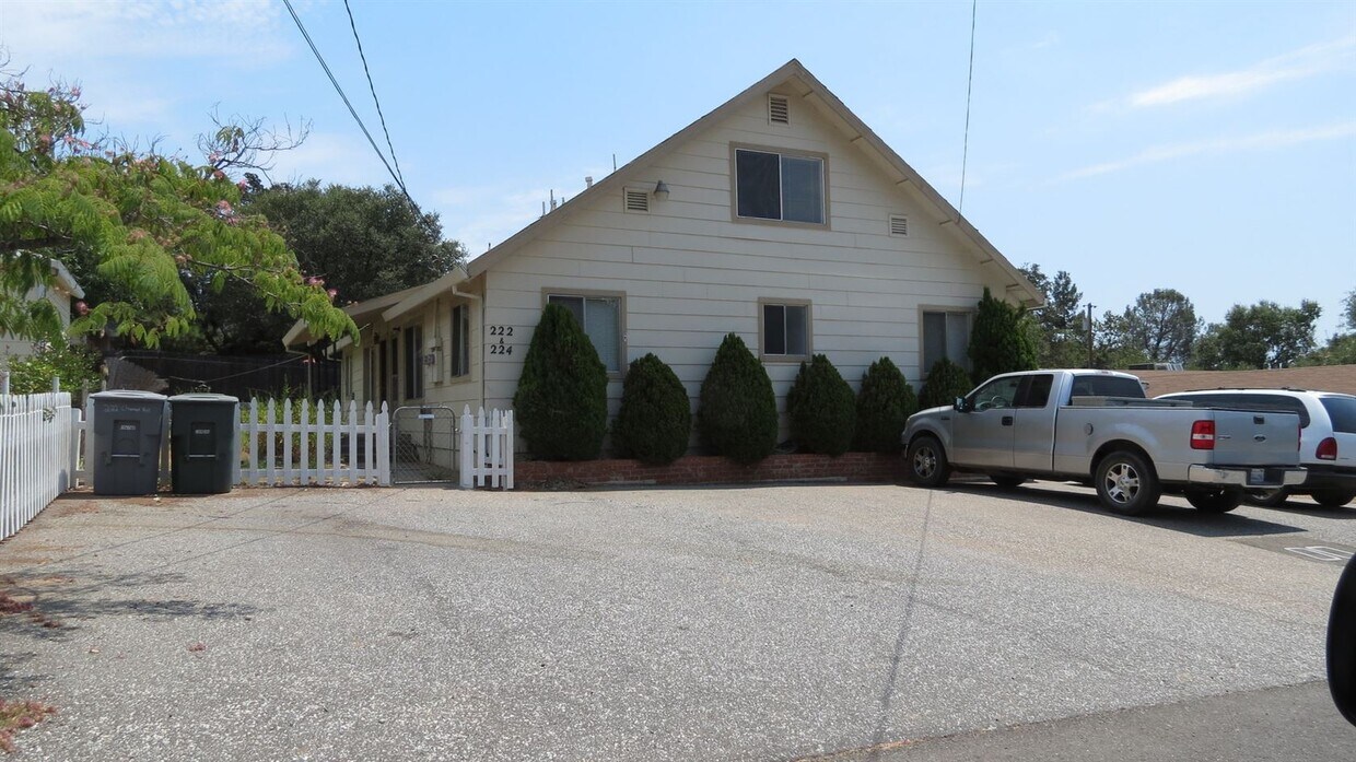 Primary Photo - 3 br, 2 bath House - 222 Channel Hill Rd.