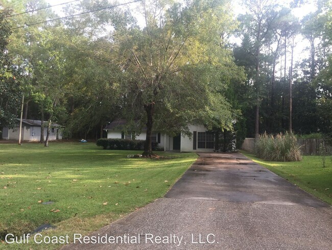 Building Photo - 3 br, 1.5 bath House - 2301 Callie Rd.