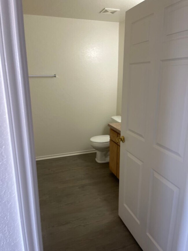 Foto del edificio - 3114 Oak Ln