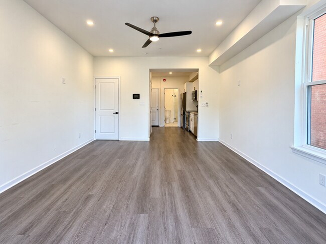 Foto del edificio - 2251 N 33rd St