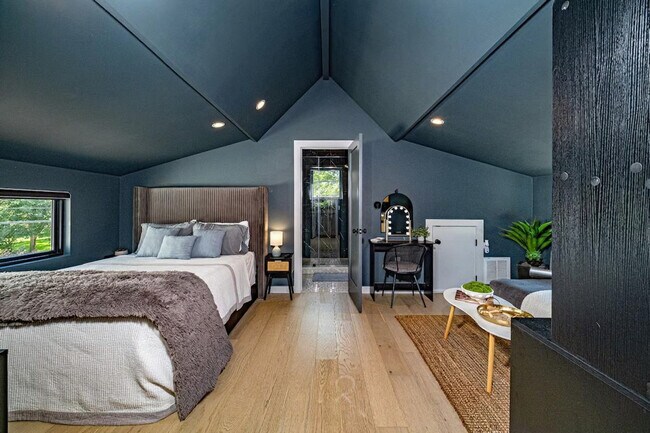 Foto del edificio - 1818 W 39th St