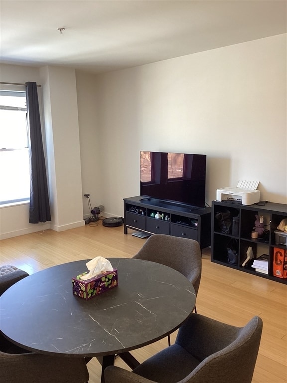 Foto del edificio - 16 Miner St