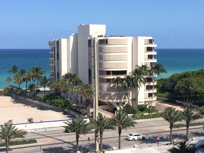 15645 Collins Ave Unit 205 North Miami Beach Fl 33160 Condo For Tropicana Oceanfront 15645 Collins Ave