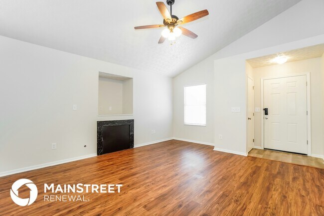 Foto del edificio - 5393 Blanchard Dr