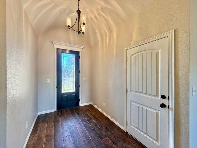 Foto del edificio - Beautiful 3-Bedroom, 2-Bath Home with Modern Upgrades