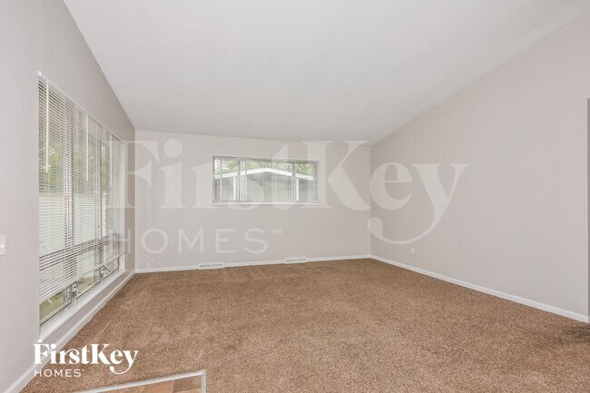 Building Photo - 2490 Flamingo Dr