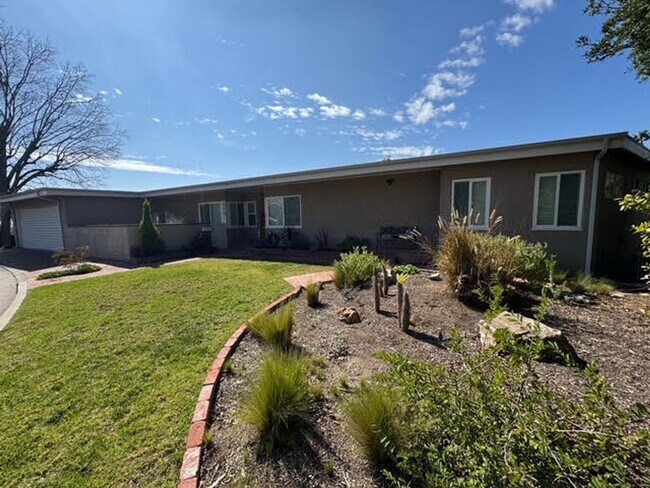 Foto del edificio - 714 Oceanview Dr