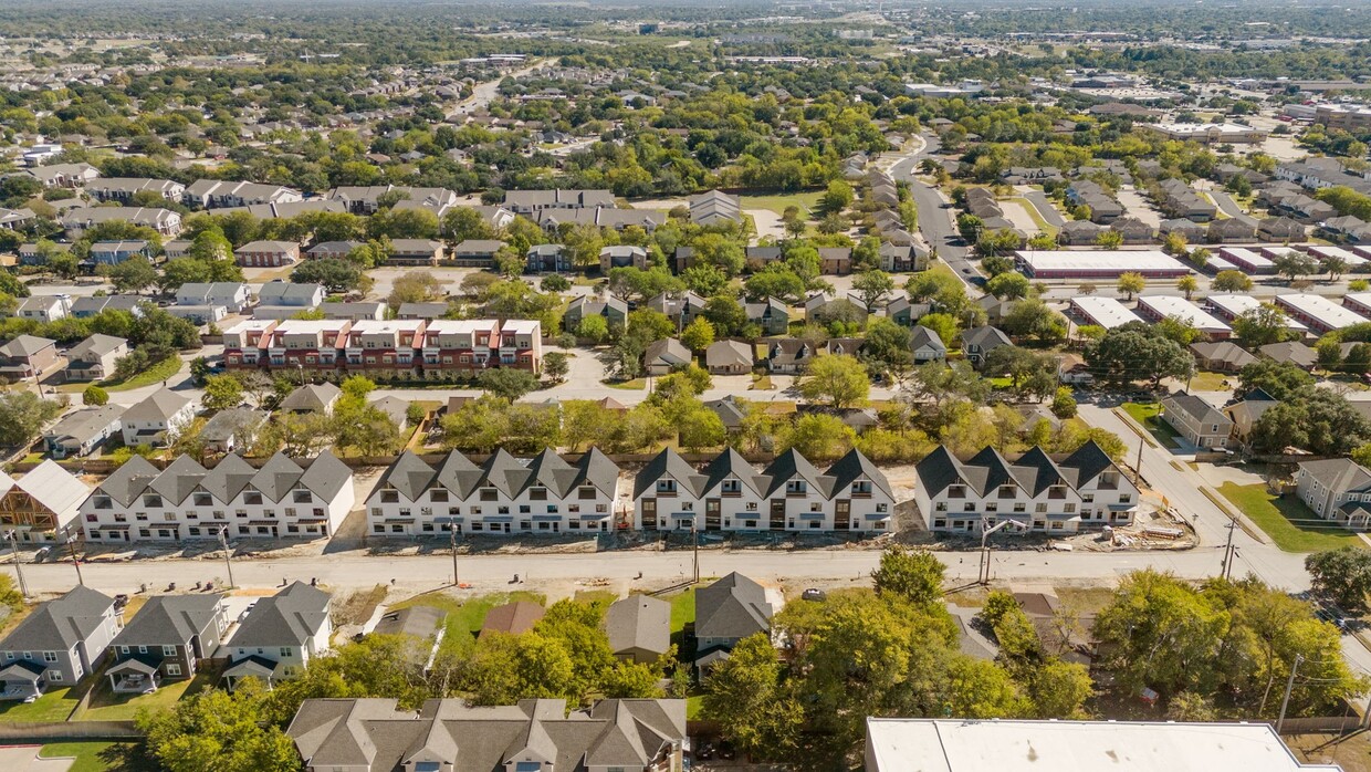 Primary Photo - 307B Sterling St