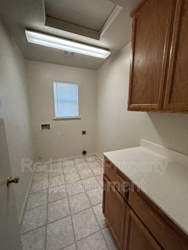 Building Photo - 1497 Pleasant Ct