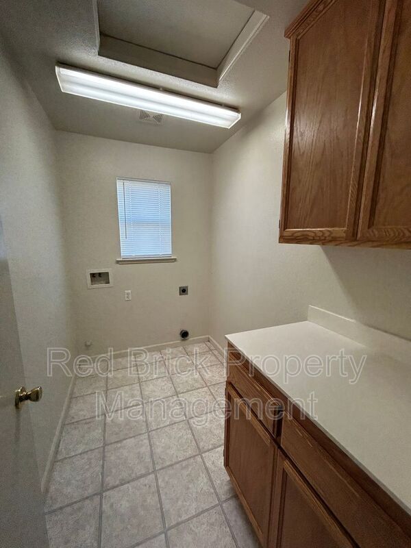 Foto del edificio - 1497 Pleasant Ct