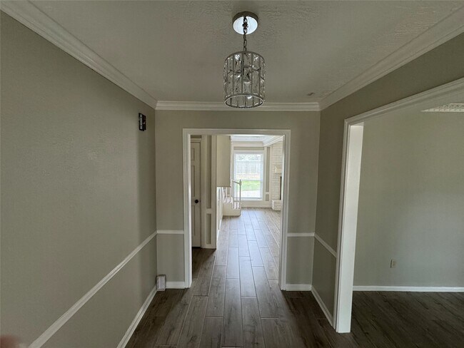 Building Photo - 11821 Westmere Dr