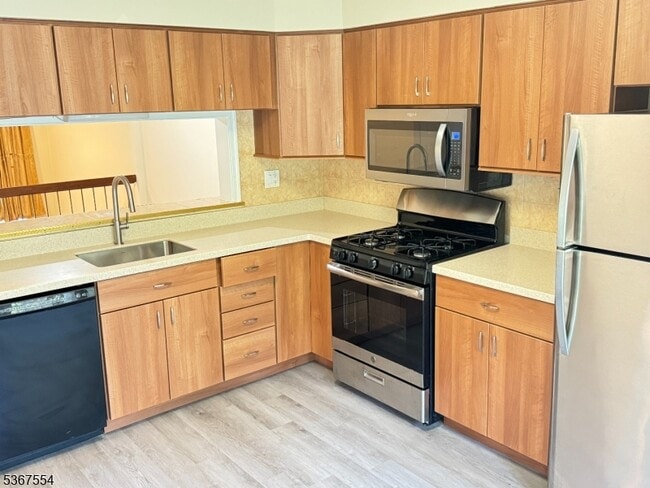Building Photo - 3606 Cricket Cir