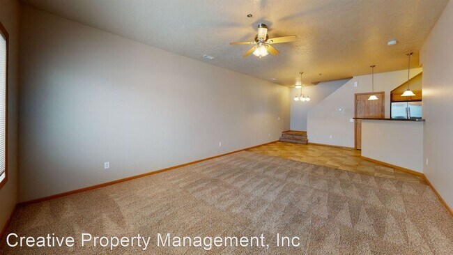 Building Photo - 2 br, 1.5 bath House - 1648 - 35th Ave SE