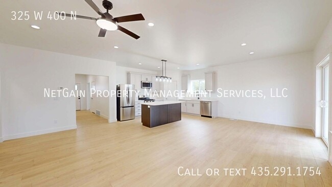 Building Photo - 325 W 400 N St