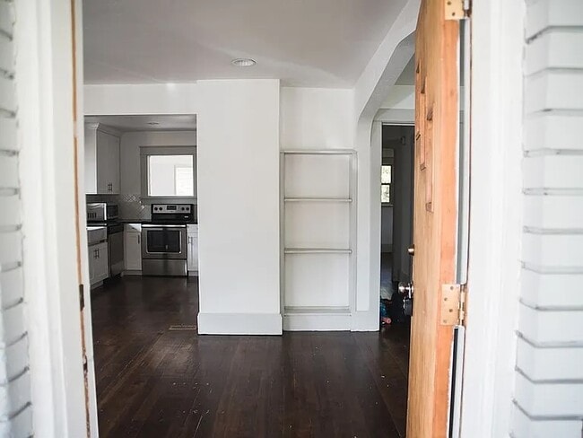 Building Photo - 144 S 500 W
