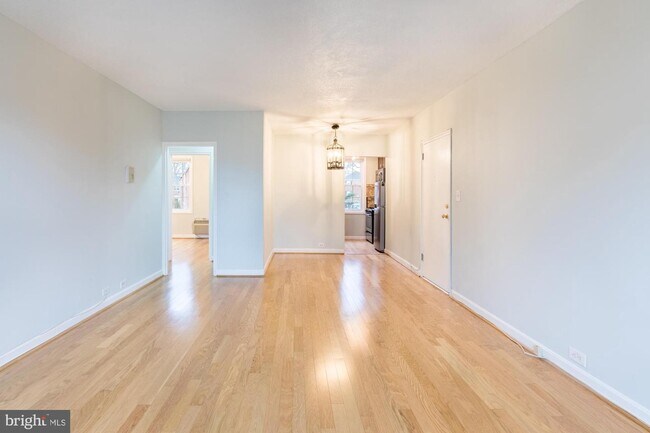 Foto del edificio - 236 N Thomas St