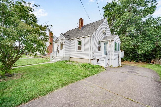 Building Photo - 62 Wright Rd