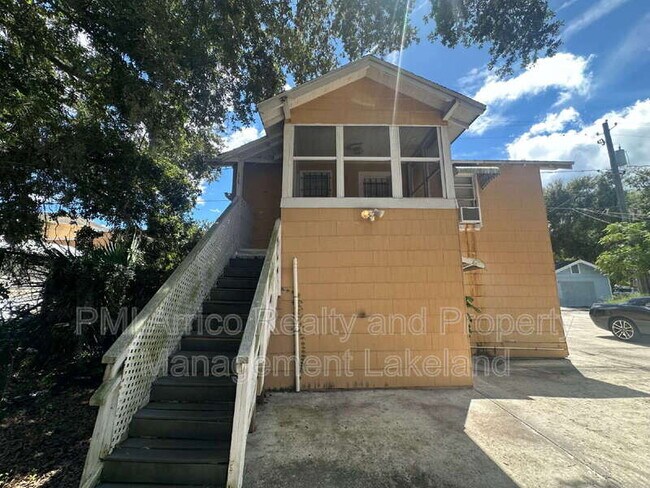 Foto del edificio - 722 W Central Ave