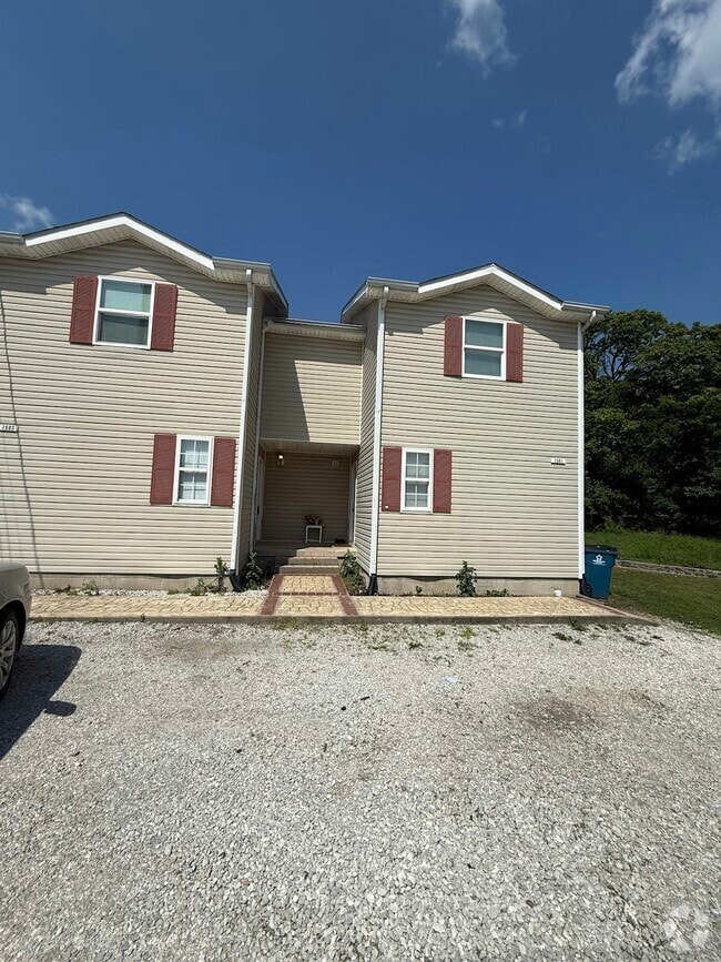 Building Photo - 1503 S Case St