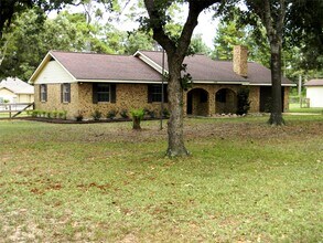 Building Photo - 25598 Kimbro Rd