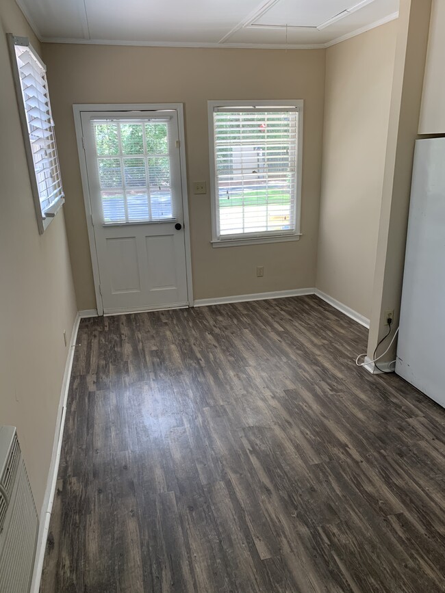 Nook - 106 Holly Dr