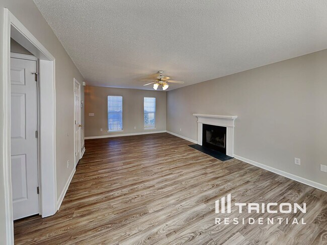 Building Photo - 169 Brooksong Dr