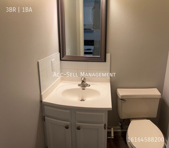 Foto del edificio - 6450 Bella Vista Dr NE