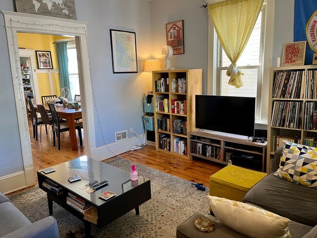 Living Room - 2732 N Fratney St