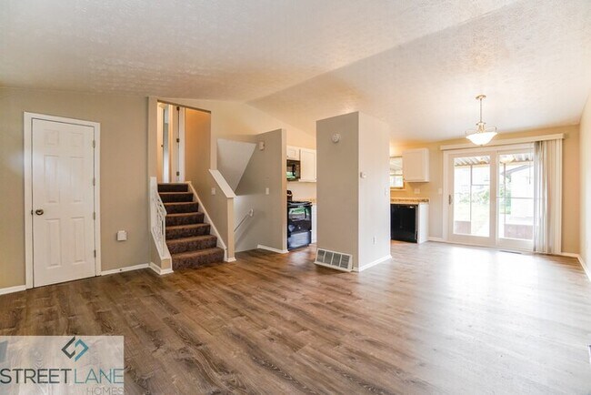 Building Photo - Charming 4 Bedroom in Columbus!