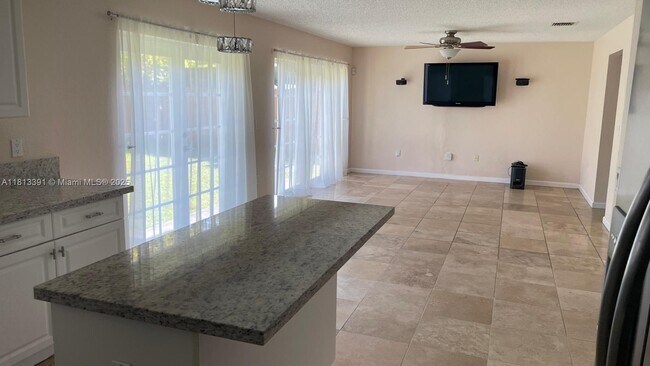 Foto del edificio - 9044 SW 212th Ln