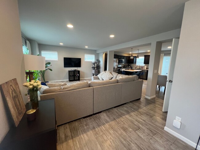 Building Photo - 9746 Gilded Cider Blvd