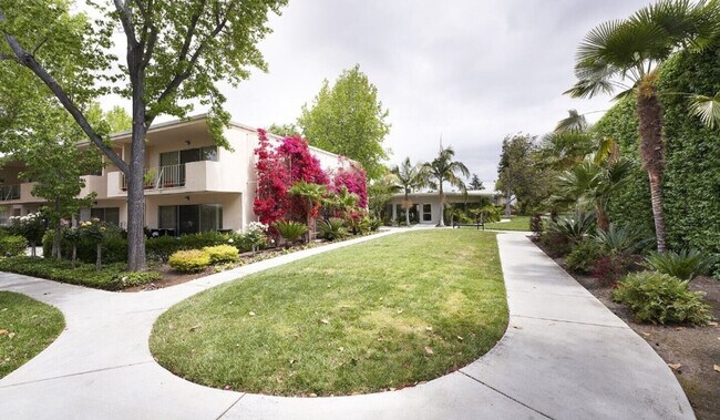 Foto del edificio - 10200 Miller Ave