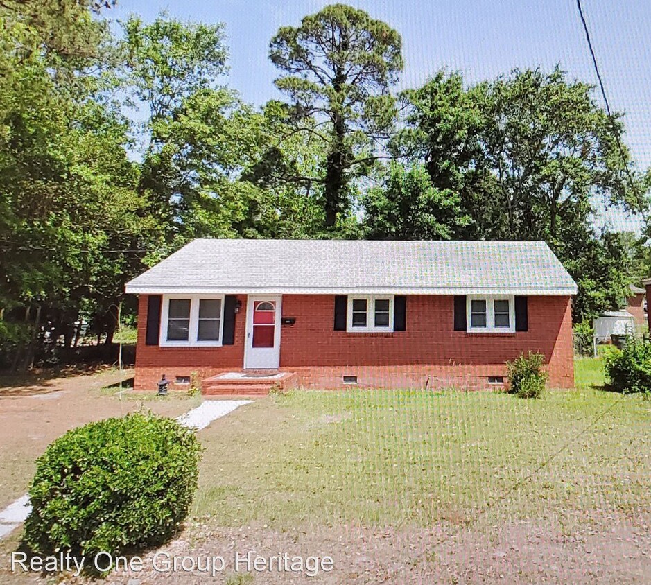 Primary Photo - 3 br, 1 bath House - 1101 East 7th Street