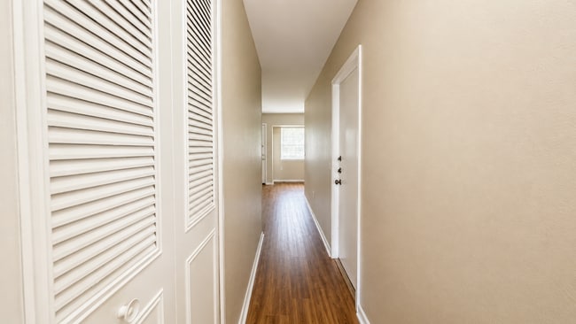 Building Photo - Charming 3 bedroom, 1 bath single-story home in Northeast San Antonio!