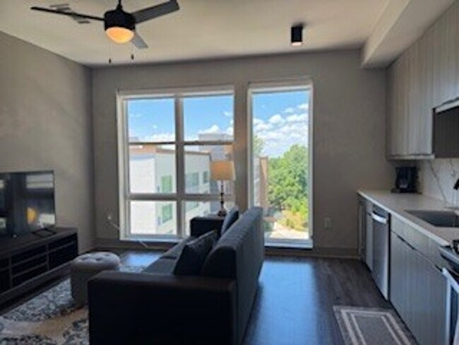 Foto del edificio - 3699 Lenox Rd NE