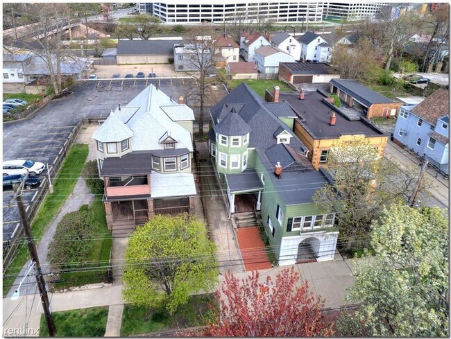 Building Photo - 2160 Murray Hill Rd
