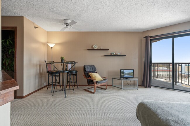 Foto del edificio - 78 10th St E