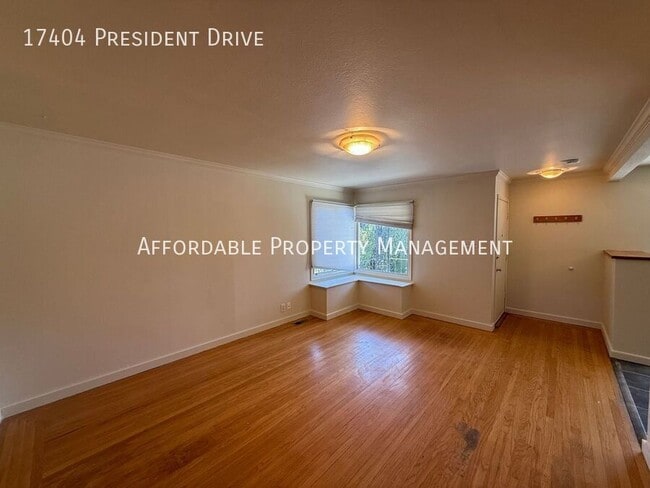 Building Photo - 17404 President Dr