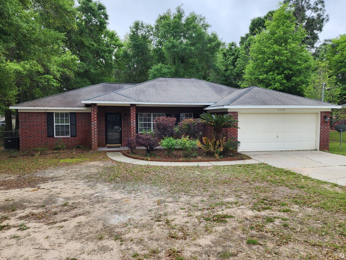 5729 Bronco Pl, Milton, FL 32570 House Rental in Milton, FL
