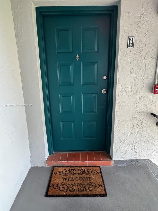 Foto del edificio - 7100 NW 179th St