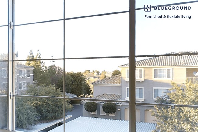 Foto del edificio - 3200 Rubino Dr