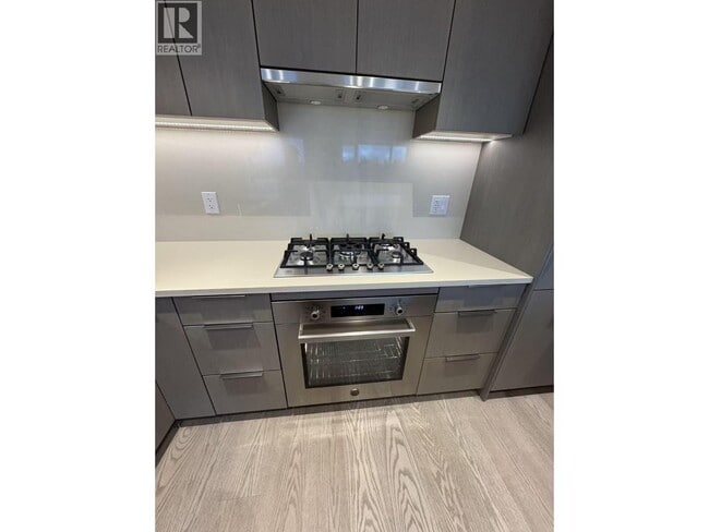 Building Photo - 6138 Birney Ave