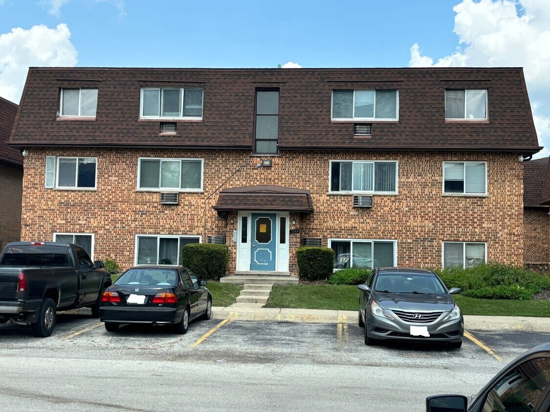 Primary Photo - 1202 Woodbury Ln