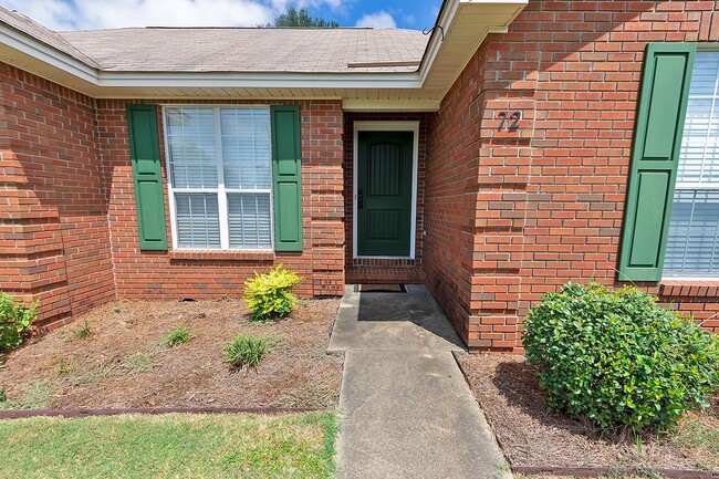 Foto del edificio - Home for Rent in Millbrook